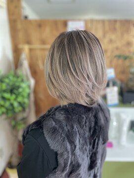 ソメツヤ 白石店(染TSUYA) シャドウルーツ