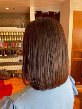 DAMANI 表参道 髪質改善/ヘッドスパ/ハイライト/白髪染め/白髪ぼかし/縮毛矯正 似合わせカット/ミディアムレイヤーカット[表参道駅]