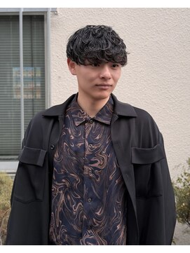 オムファミーユラグ(homme, famille raugh) シャドウパーマ