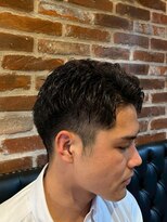 ミリオンバックス 御徒町店(Million Backs)&nbsp;御徒町/刈り上げセンターパート/波巻きツイストスパイラル