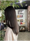 前上がりシルエットのロングスタイル◎