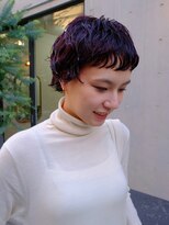 ハンク 表参道(Hank.)&nbsp;短めバングで楽しむ、ニュアンスパーマショート