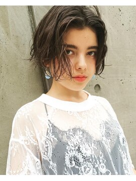 ユヌ(UNU) 【UNU】センターパートでお洒落な外国人風パーマ♪