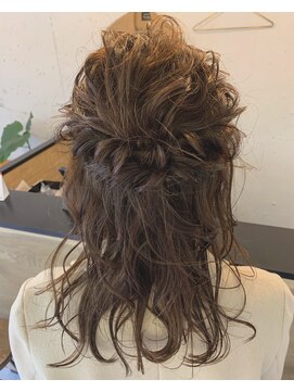ヘアーデザイン リーム(Hair Design Rm.) ハーフアップアレンジ