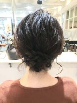 ジーナ 新宿(Zina) ミディアムヘアセット