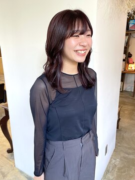 ヘアーアイストゥーレ(HAIR ICI TRE) チェリーピンク ピンクカラー 暖色カラー 担当渡辺聖