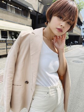 アミー 銀座(Ammy) 長さを残したショートヘア Ammy松本