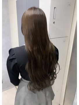 グラッジ 池袋(GLADGE) ミルクティーカラー　ブリーチ　ケアブリーチ　ダブルカラー