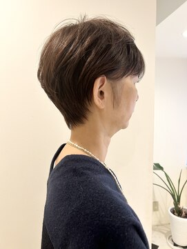 タオン(taon) 小顔　大人女性　コンパクトショート