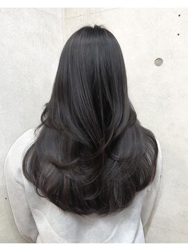 サイン 渋谷(SIGN) ザクザクレイヤーカット巻き方簡単ミディアムロング韓国表参道