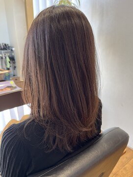 リバイブ ヘアー リュッカプラス(Revive Hair Lycka+) ナチュラルレイヤースタイル