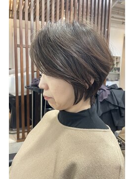 ハーツ(Heart's) 白髪ぼかし/イメチェンヘアスタイル/前髪カタログ/ショートボブ
