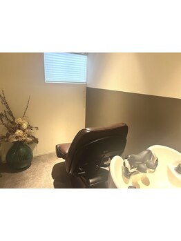 少人数制のプライベートサロンだからこそ、居心地重視の落ち着いた空間でリラックスして過ごせる♪