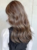 20代30代ハイライト×グレージュ小顔レイヤーカット透明感