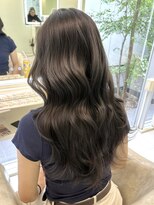 シーナ バイ マグ(siina. by Mag)&nbsp;透明感ダークグレー髪質改善×艶×秋カラー×ブリーチなしカラー