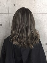 アールプラスヘアサロン(ar+ hair salon) ダークグレーバレイヤージュ