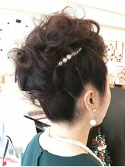 【NUDE COLOR】モヒカン風ヘアアレンジ