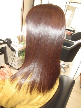 コア フィール ア デイ(COIFFURE A DAY) 【見附今町M3D】さらさらロング