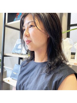 フェンヘアーアイス 中目黒(Fen.hair ici) セミロング　レイヤースタイル　ダークシルバー