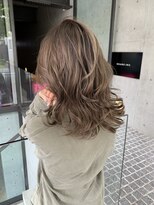 トルネード(TORNADO)&nbsp;ココアブラウンレイヤーカットハイライトカラー