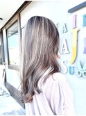 ミルクティーグレージュ×ハイライト