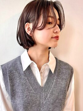 ラフ フロム ガーデン(Laf from GARDEN) ショートヘア/レイヤーカット/ウェットヘア/ダークアッシュ/韓国