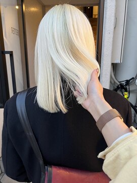 ジェスター(JESTER) 〈atsuno〉抜きっぱなしホワイトブロンド【ハイブリーチ】