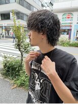 ミモザワークス(Mimosa Works) 癖毛に縦落ちツイスパ で癖を生かします