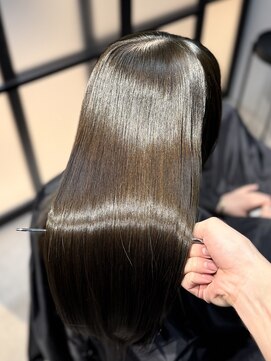 ルナス 福岡天神(LUNAS) 縮毛矯正+髪質改善トリートメント