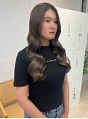 レイヤーカット　ハイライト　インナーカラー　イルミナ　韓国