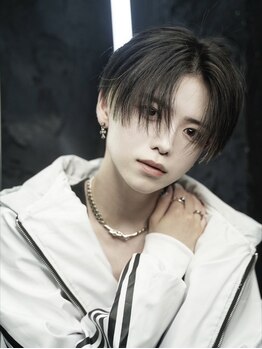 【匠なメンズカット技術による男の風格】こだわりのカットで、自信を引き立てる魅力的なスタイルをご提案☆