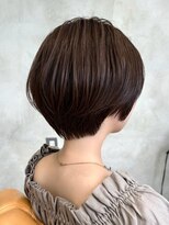 アフロート ルヴア(AFLOAT RUVUA)&nbsp;『岩田莉奈』40代50代お洒落な白髪染ショートボブ新宿ケアカラー