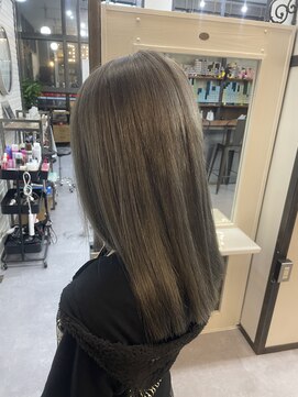 アンドケー 那覇おもろまち店(and K) グレージュカラー