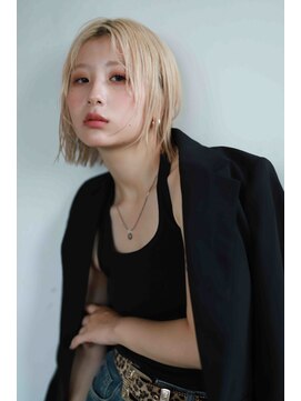 ルミエ 中野島(LUMIE) ブロンドボブ