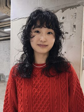 キルトプラスリム(Qilt+LIM) ミディアムレイヤーパーマ