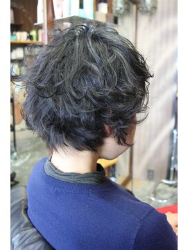 オーバーキャプテンネイキッド(OVER CAPTAIN NAKED) 骨格補正ショート春のオススメカールデザイン