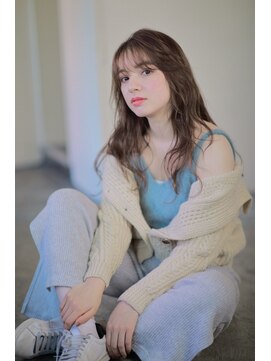 ラべリー 池袋(LOVELEY) ナチュラルセミロング×アッシュベージュ　【池袋】