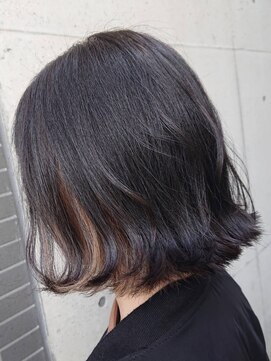 ルシエ 立川(LUCIE) インナーチラ見せ！！ 切りっぱなしボブ