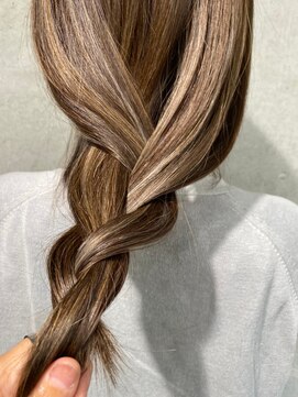 ガルボ ヘアー(garbo hair) garbohair細めハイライトたっぷりカラー♪