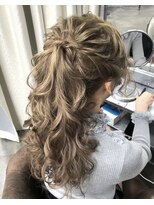 ボリュームポニーテール