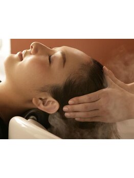気分で選べるアロマヘッドスパで癒しの時間を…＊頭皮クレンジング/髪質改善スパはメンズ人気多数◎