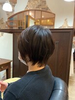 アドラーブル 女池店(adorable) 【くびれショート】【ウルフレイヤー】【30代40代50代