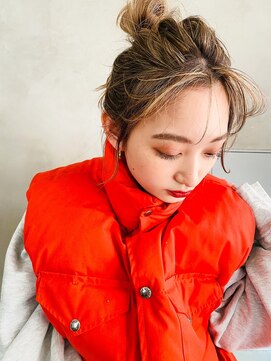 メーヴェ(Mowen) mowen×外ハネミディアム×ラフウェーブ×シルキーグレージュ