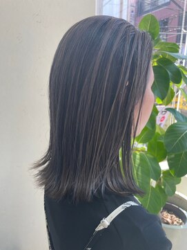 カフカ 亀有(KAfKA) 切りっぱなしロブ/パープルブラック/小顔カット/大人可愛い