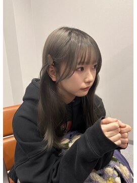 アネラ(Anela) 顔周りカット 【山中】