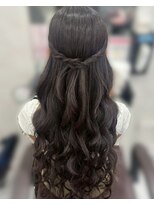 ベルグロー 北新地上通り店(BELLEGROW)&nbsp;簡単アレンジのハーフアップ
