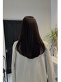 アリーズ シブヤ(ALLYS shibuya)&nbsp;ライフスタイルに溶け込んでくれるシンプルな抜け感カラー