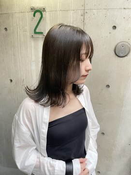 ニコフクオカヘアーメイク(NIKO Fukuoka Hair Make) 福岡天神/20代30代/カットカラー/前髪カット/オリーブ/顔周り