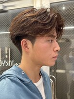 センターパートニュアンスパーマ