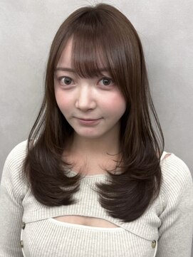 ロイ(Roi) ◎ミディアムレイヤー顔周りカット20代30代40代